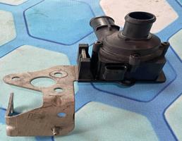 Насос водяной дополнительный для Audi A5 / S5 / 8T / Coupe / Sportback (2008-2016)  запчасти бу