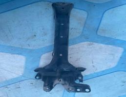 Кронштейн замка капота для VW Touareg 1 (2002-2007)  запчасти бу