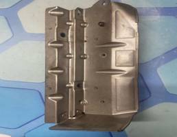 Экран тепловой для Audi A3 / 8P1 (2003-2013)  запчасти бу