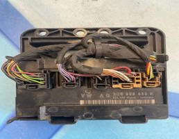 Блок комфорта для VW Passat B6 (2005-2010)  запчасти бу