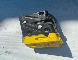 Замок двери передней правой для Volvo S80 I (1998-2006)  запчасти бу