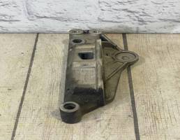 Кронштейн двигателя правый для Skoda Fabia 2 (2007-2015)  запчасти бу