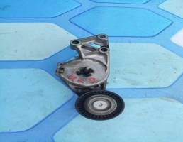 Ролик натяжителя ремня для VW Passat B6 (2005-2010)  запчасти бу