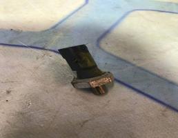 Датчик давления масла для Skoda Yeti (2014-)  запчасти бу