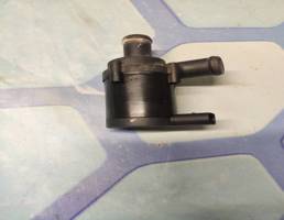 Насос водяной дополнительный для Skoda Yeti (2014-)  запчасти бу