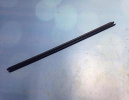 Уплотнитель двери передней правой  для Skoda Octavia / A5 1Z / (2004-2013)  запчасти бу