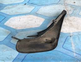 Брызговик передний левый для Land Rover Range Rover III L322 (2005-2010)  запчасти бу