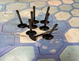 клапан впускной  для Audi A1 (2010-)  запчасти бу