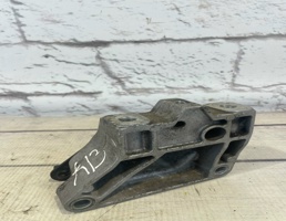 Кронштейн кпп для Skoda Octavia / A5 1Z / (2004-2013)  запчасти бу