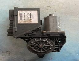 Моторчик стеклоподъемника задний левый для VW Touareg 1 (2002-2007)  запчасти бу