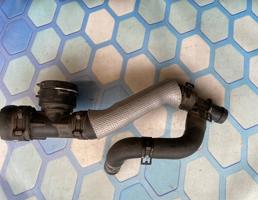 Фланец системы охлаждения для VW Passat B6 (2005-2010)  запчасти бу