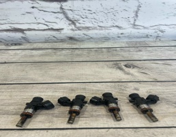 Форсунка топливная бензиновая для VW Golf VII (2012-2017)  запчасти бу