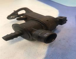 Клапан электромагнитный для Volvo XC90 (2002-2015)  запчасти бу