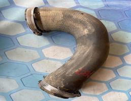 Патрубок интеркулера для Audi A4 / B8 (2007-2015)  запчасти бу