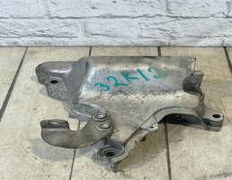 Кронштейн опора двигателя для Audi A3 III / 8V (2013-2016)  запчасти бу
