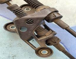 Кронштейн тросов переключения МКПП для VW Polo 5 (2009-2015)  запчасти бу