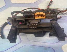 Блок реле для Audi A8 4H (2010-2017)  запчасти бу