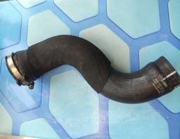 Патрубок интеркулера для Audi A4 / B8 (2007-2015)  запчасти бу