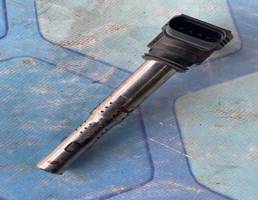 Катушка зажигания  для VW Passat B6 (2005-2010)  запчасти бу