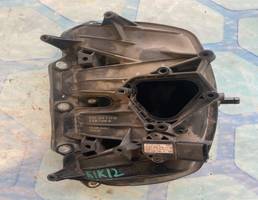 Коллектор впускной для VW Golf V (2003-2009)  запчасти бу