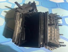 Коллектор впускной для Audi A1 (2010-)  запчасти бу