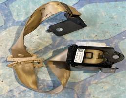 Ремень безопасности задний для Audi A8 4H (2010-2017)  запчасти бу