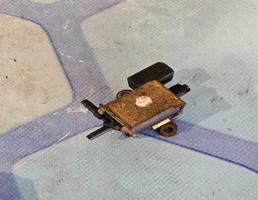 Клапан перепускной для VW Passat B5 (1996-2000)  запчасти бу