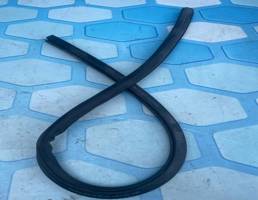 Уплотнитель двери для Audi A7 (2011-)  запчасти бу