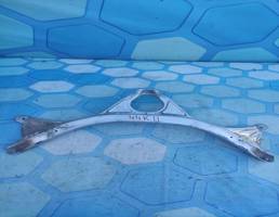 Распорка стоек для Audi A7 (2011-)  запчасти бу