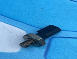 Датчик давления масла для Audi A4 / B7 (2005-2007)  запчасти бу