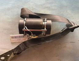 Ремень безопасности задний правый для VW Golf V (2003-2009)  запчасти бу