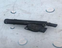 Фланец системы охлаждения для VW Passat B6 (2005-2010)  запчасти бу