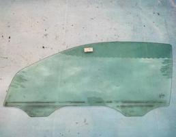 Стекло двери передней левой для Mercedes E-Klasse W211 (2002-2009)  запчасти бу