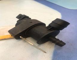 Клапан электромагнитный для Volvo XC90 (2002-2015)  запчасти бу