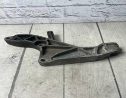 Кронштейн крепления подушки двигателя для Opel Astra H (2004-2015)  запчасти бу