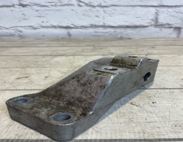 Кронштейн для Skoda Octavia / A5 1Z / (2004-2013)  запчасти бу