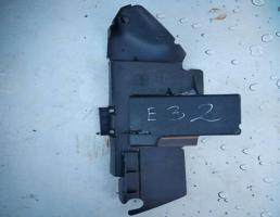 Воздуховод радиатора охлаждения правый для VW Touareg 1 (2002-2007)  запчасти бу