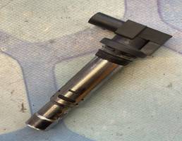 Катушка зажигания  для VW Golf V (2003-2009)  запчасти бу