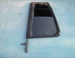 Стекло двери задней левой (форточка) для Land Rover Discovery III (2004-2009)  запчасти бу