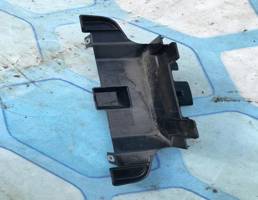 Кронштейн приборной панели для VW Touareg 1 (2002-2007)  запчасти бу