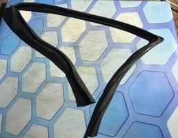 Уплотнитель двери для Mercedes ML W164 M-Klasse (2005-2011)  запчасти бу