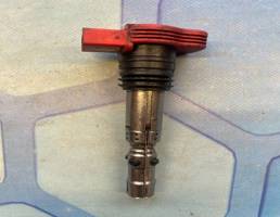 Катушка зажигания  для Audi A6 / C5 (1997-2004)  запчасти бу