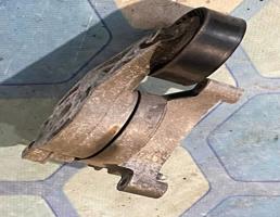 Ролик натяжителя ремня для VW Passat B6 (2005-2010)  запчасти бу