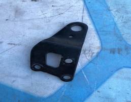 Кронштейн двигателя левый для VW Passat B6 (2005-2010)  запчасти бу