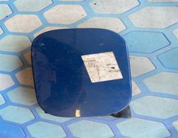 Крышка лючка бензобака для Audi A4 / B6 (2000-2004)  запчасти бу