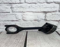 Поршень в сборе с шатуном для Skoda Octavia / A7 / (2013-2021)  запчасти бу