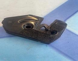 Замок багажника для Land Rover Discovery III (2004-2009)  запчасти бу