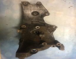 Кронштейн генератора для Audi A4 / B6 (2000-2004)  запчасти бу