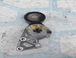 Ролик натяжителя ремня для VW Passat B6 (2005-2010)  запчасти бу