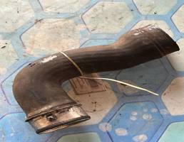 Патрубок охлаждения для Audi A3 / 8P1 (2003-2013)  запчасти бу